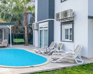 Serik Kadriye'de Konforlu Tasarıma Sahip, Özel Havuzlu, Şık Villa - 2