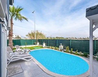 Serik Kadriye'de Konforlu Tasarıma Sahip, Özel Havuzlu, Şık Villa - 4