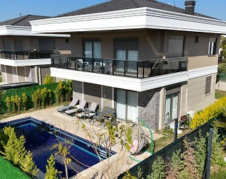 Serik Belek'te Site İçerisinde, Özel Havuzlu, 3+1 Villa - 2