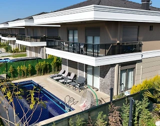 Serik Belek'te Site İçerisinde, Özel Havuzlu, 3+1 Villa - 3