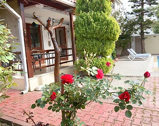 Serik Kadriye'de Geniş Bahçe İçerisinde, Özel Havuzlu, Konforlu Villa - 4