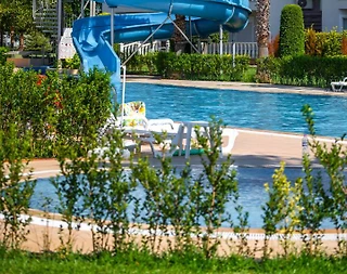 Serik Kadriye'de Geniş Yeşil Alana Sahip, Ortak Havuzlu, 2+1 Ev - 3