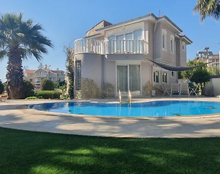 Serik Belek'te Geniş Ailelere Uygun, Özel Havuzlu, Lüks Villa - 1