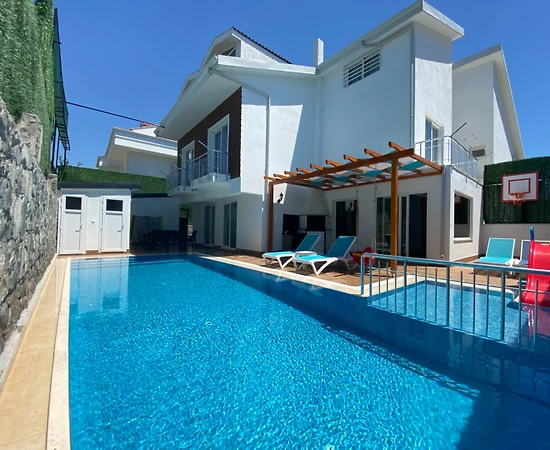 Fethiye Babataşı'nda Doğa İçerisinde, Özel Havuzlu, Lüks Villa - 1