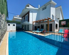 Fethiye Babataşı'nda Doğa İçerisinde, Özel Havuzlu, Lüks Villa - 2