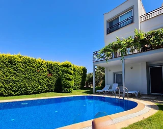 Muğla Bodrum'da Geniş Ailelere Uygun, Özel Havuzlu, Modern Villa - 1