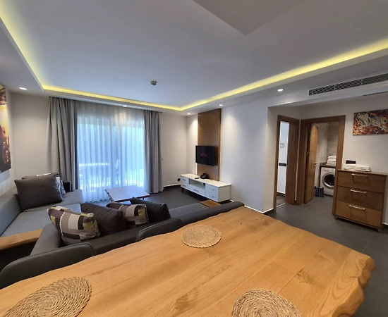 Bodrum Eskiçeşme'de Deniz Manzaralı, 2+1, Lüks Kiralık Daire - 1
