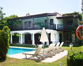 Bodrum Bitez'de Geniş Bahçeli, Özel Havuzlu, Denize Yakın Villa - 3