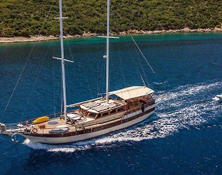 Fethiye Göcek'te Eşsiz Mavilikler İçerisinde, 8 Kişilik, Şık Gulet - 1