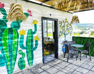 Bodrum Eskiçeşme'de Merkezi Konumda, 1+1, Kiralık Ev - 2