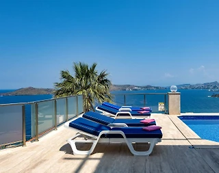 Bodrum Geriş'te Denize Sıfır, Özel Havuzlu, Görkemli Villa - 3