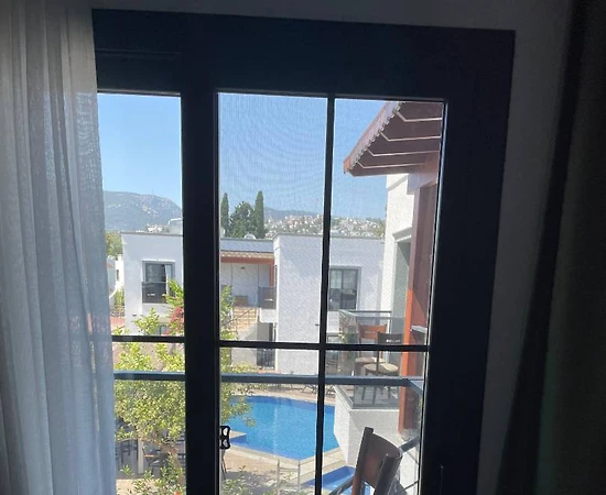 Bodrum Gümbet'te Denize Yakın, Ortak Havuzlu, Suite Daire - 1