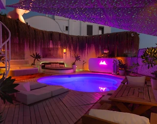 Bodrum Eskiçeşme'de Merkezi Konumda, Özel Havuzlu, Jakuzili Villa - 1