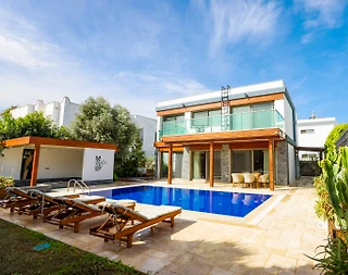 Bodrum Gümbet'te Denize Yürüme Mesafesinde, Özel Havuzlu, Şık Villa - 1
