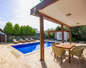 Bodrum Gümbet'te Denize Yürüme Mesafesinde, Özel Havuzlu, Kiralık Villa - 3