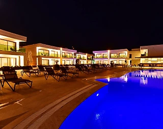 Bodrum Gümbet'te Ortak Havuzlu, 1+1, Konforlu Suit - 1