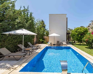 Bodrum Gümüşlük'te Denize Ve Merkeze Yakın, Özel Havuzlu, 3+1 Villa - 1