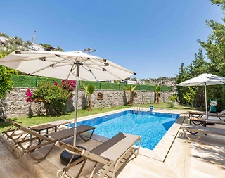 Bodrum Gümüşlük'te Denize Ve Merkeze Yakın, Özel Havuzlu, 3+1 Villa - 2