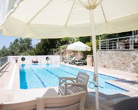 Muğla Bodrum'da Modern Tasarımlı, Özel Havuzlu, Muhafazakar Villa - 2