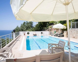 Muğla Bodrum'da Modern Tasarımlı, Özel Havuzlu, Muhafazakar Villa - 2