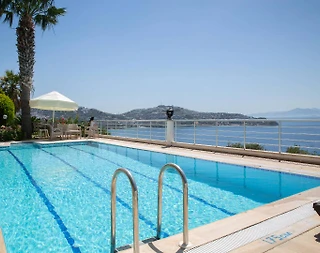 Muğla Bodrum'da Modern Tasarımlı, Özel Havuzlu, Muhafazakar Villa - 4