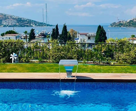 Bodrum Gündoğan'da Deniz Manzaralı, Özel Havuzlu, Lüks Villa - 1