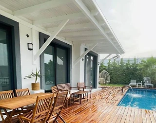 Bodrum Gündoğan'da Yeşillikler İçerisinde, Özel Havuzlu, Şık Villa - 5