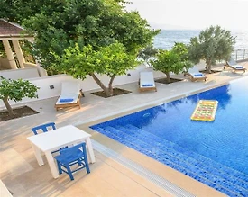 Bodrum Güvercinlik'te Göz Alıcı Manzaralı, Özel Havuzlu, Lüks Villa - 2