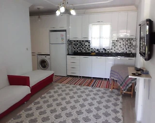 Bodrum Mazıköy'de Denize Yürüme Mesafesinde, Manzaralı, Konforlu Suit - 4