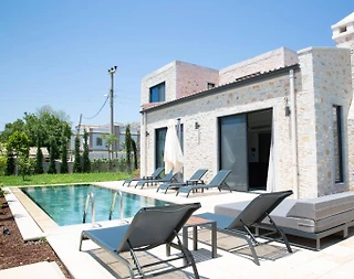 Bodrum Müskebi'de Denize Yakın Konumda, Özel Havuzlu, 3+1 Villa - 2