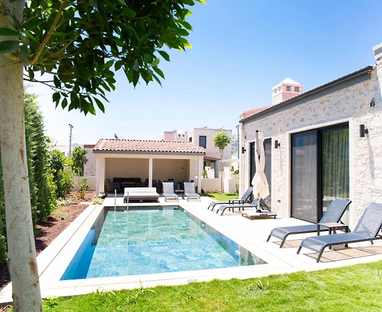 Bodrum Müskebi'de Modern Tasarımlı, Özel Havuzlu, Konforlu Villa - 1