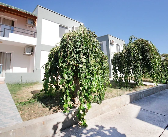 Bodrum Ortakent'te Denize Sıfır, Site İçerisinde, Konforlu Daire - 1