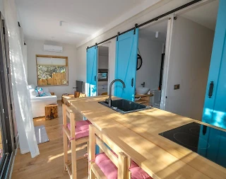 Bodrum Yakaköy'de Sakin Konumda, Özel Havuzlu, Tiny House - 4