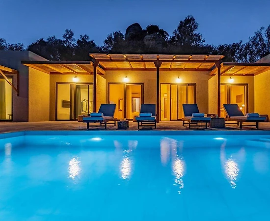 Bodrum Yakaköy'de Eşsiz Doğa Manzaralı, Özel Havuzlu, Lüks Villa - 1