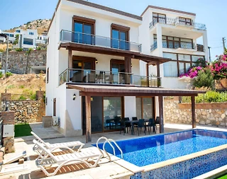 Bodrum Peksimet'de Geniş Ailelere Uygun, Özel Havuzlu, Kiralık Villa - 1