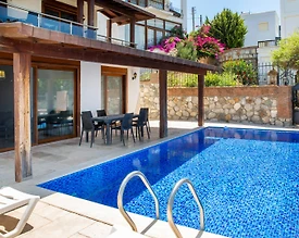 Bodrum Peksimet'de Geniş Ailelere Uygun, Özel Havuzlu, Kiralık Villa - 2