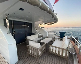 Bodrum Torba'da Masmavi Sularda, 28 Metre, Lüks Motoryat - 4