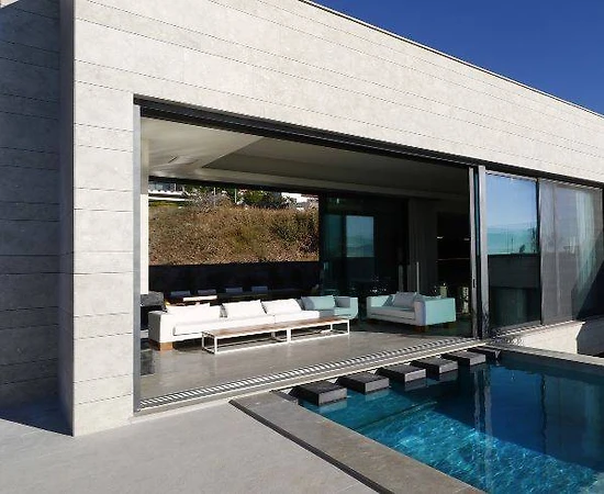 Bodrum Turgutreis'te Geniş Bahçeli, Özel Havuzlu, Merkezi Villa  - 1