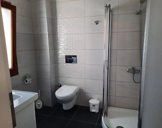 Muğla Bodrum'da Denize Sıfır, Ortak Havuzlu, Modern Ev - 5