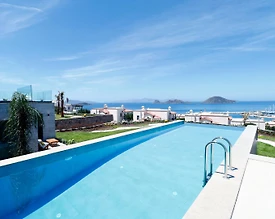 Bodrum Turgutreis'te Nefes Kesen Manzaralı, Özel Havuzlu, Lüks Villa - 2