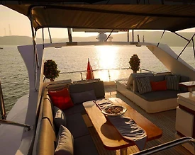 Bodrum Türkbükü'nde 7 Kişi Kapasiteli, 30 Metre, Konforlu Motoryat - 2