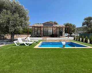 Bodrum Çiftlik'te Doğa İçerisinde, Özel Havuzlu, Konforlu Villa - 2