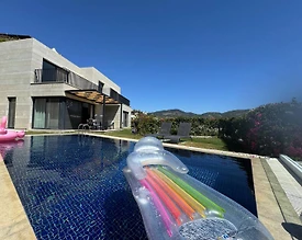 Bodrum Yalıkavak'ta Modern Tasarımlı, Özel Havuzlu, Kiralık Villa - 2