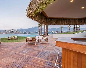 Bodrum Yalıkavak'ta Denize Sıfır, Ortak Havuzlu, Lüks Villa - 3