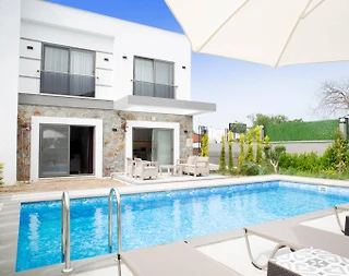 Bodrum Yalıkavak'ta Doğa ile İç İçe, Özel Havuzlu, Konforlu İkiz Villa - 3