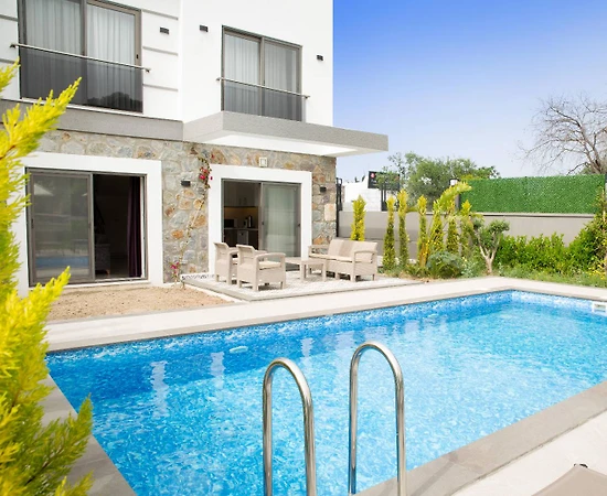 Bodrum Yalıkavak'ta Eşsiz Tasarımlı, Özel Havuzlu, Plaja Yakın Villa - 1