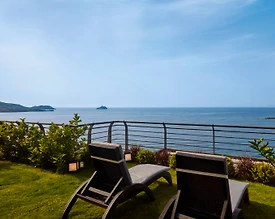 Bodrum Yalıkavak'ta Denize Sıfır, Ortak Havuzlu, 3+1 Villa - 3