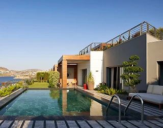Bodrum Yalıkavak'ta Denize Sıfır, Özel Havuzlu, 9 Kişilik Villa - 1