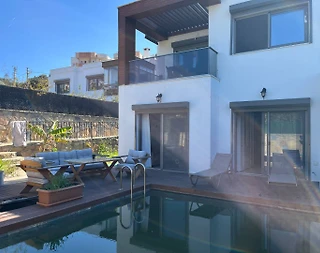 Bodrum Yalıkavak'ta Denize Yakın, Özel Havuzlu, 4+1 Villa - 2