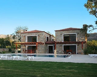 Bodrum Yalıkavak'ta Doğanın İçinde, Özel Havuzlu, Taş Villa - 2